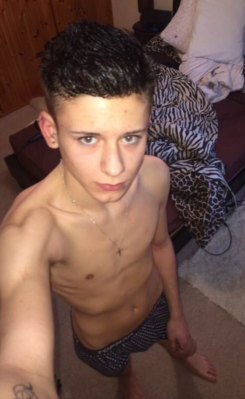 20-year-old-gay-boy-top